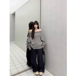 Korean style autumn/winter gray off-shoulder sweater top, loose fit, slimming, sophisticated cable knit style.